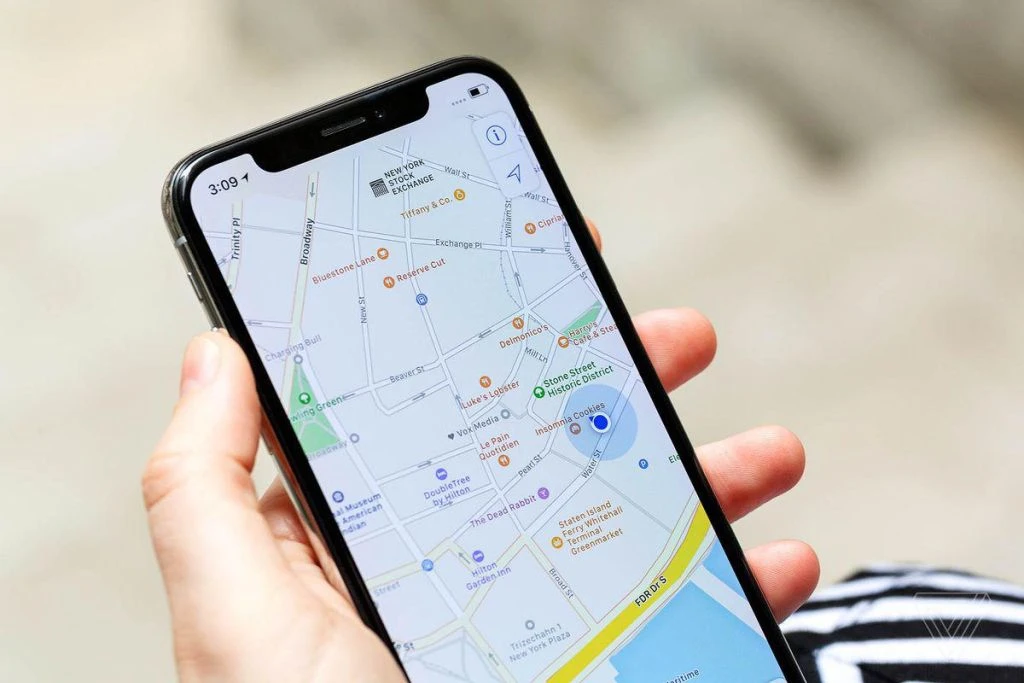 Більше не доведеться шукати машину на паркінгу: що вміє Google Maps