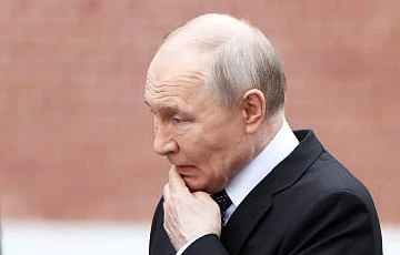 Путін зблід і помітно змарнів: нові фото диктатора розпалили чутки про його здоров’я